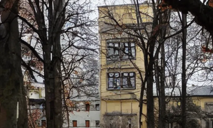 Kostel svatého Jana Nepomuckého (Staré Vyklantice) – jaro