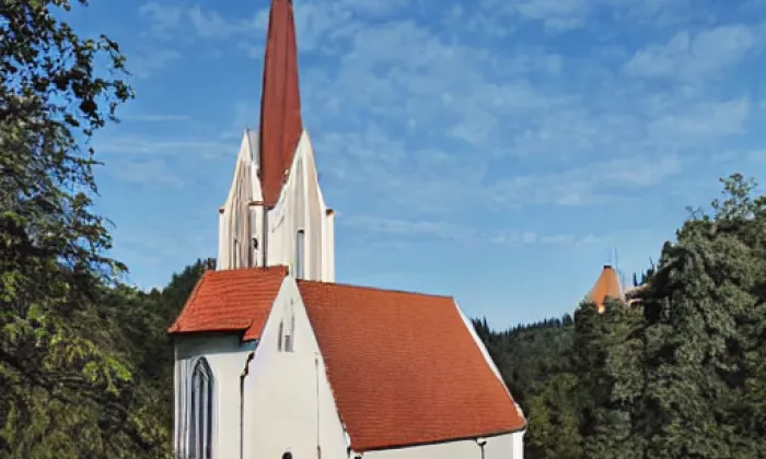 kostel svatého Jiljí (Újezd u Tišnova) – noc