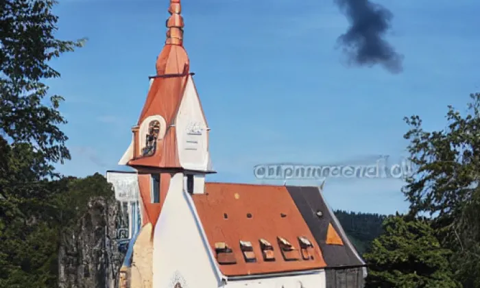 kostel svatého Jiljí (Újezd u Tišnova) – jaro