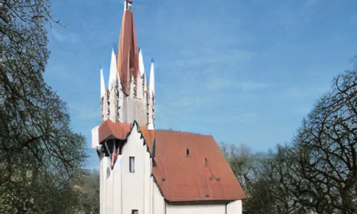 kostel svatého Jiljí (Újezd u Tišnova) – léto