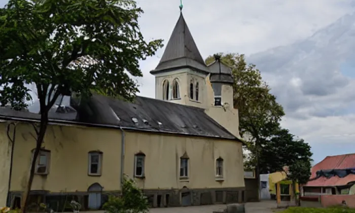 Kostel svatého Jiljí (Studnice) – léto