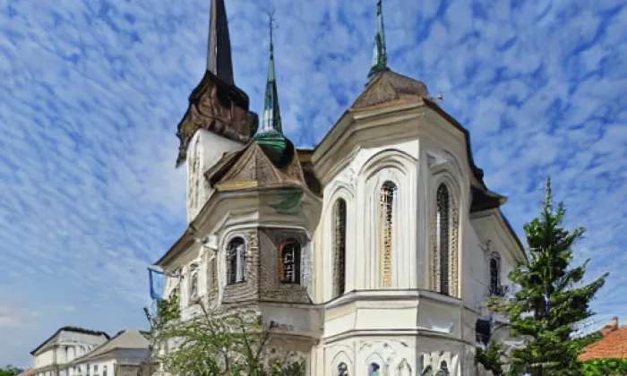Kostel svatého Jiljí (Teplá) – jaro
