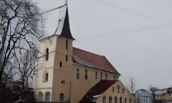 kostel svatého Kříže (Rybáře) – léto