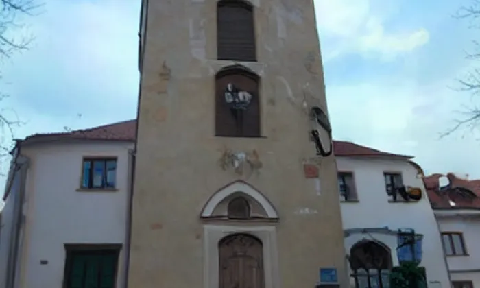 kostel svatého Klementa Maria Hofbauera (Tašovice) – podzim