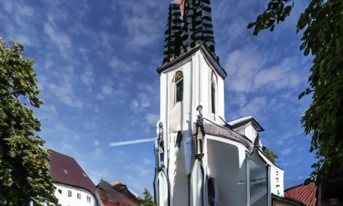 Kostel svatého Linharta (Hlavice) – léto