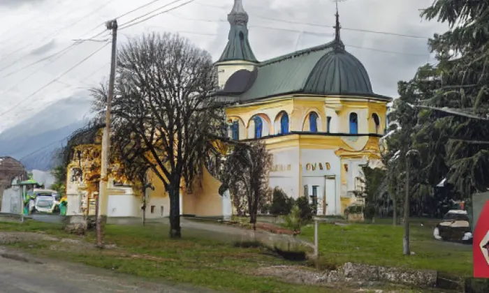 Kostel svatého Martina (Široká Niva) – jaro