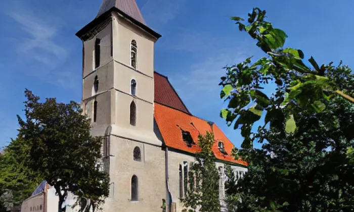 Kostel svatého Martina (Soběsuky) – autumn