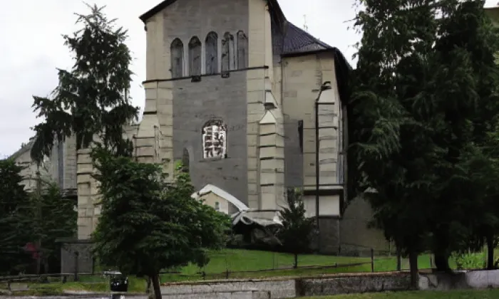 Kostel svatého Martina (Velemín) – spring