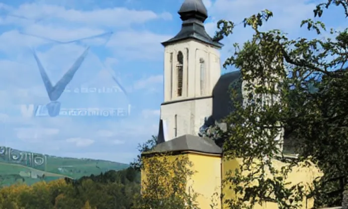Kostel svatého Martina (Veselá) – autumn