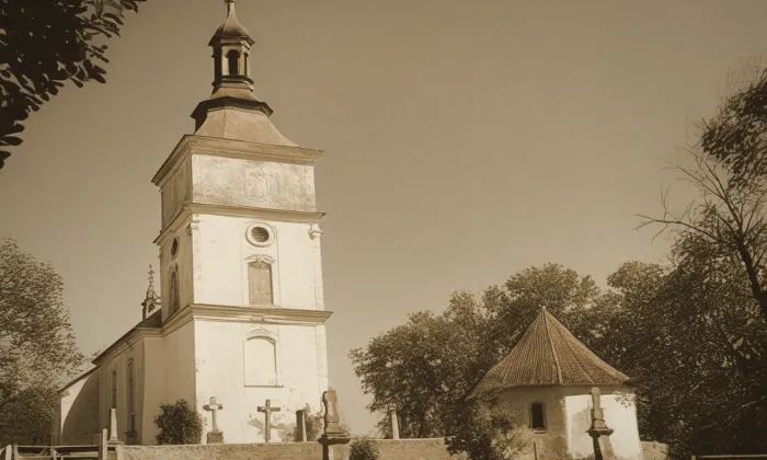 Kostel svatého Matouše (Hradíšťko) – historical