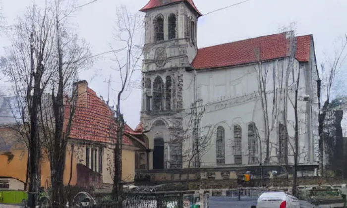 Kostel svatého Michaela archanděla (Blšany) – autumn