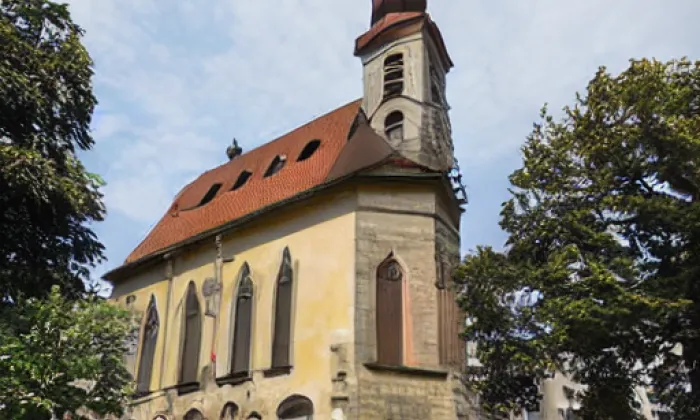 Kostel svatého Mikuláše (Jince) – summer