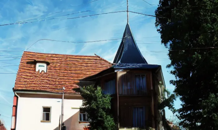 Kostel svatého Mikuláše (Lnáře) – podzim