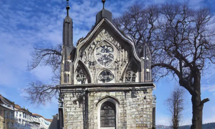 Kostel svatého Mikuláše (Topolany) – léto