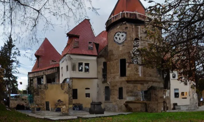 Kostel svatého Mikuláše a Jména Panny Marie – autumn