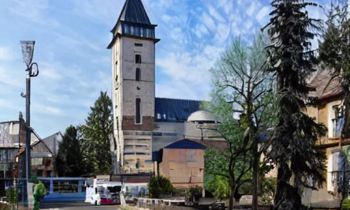Kostel svatého Petra a Pavla (Bezno) – autumn
