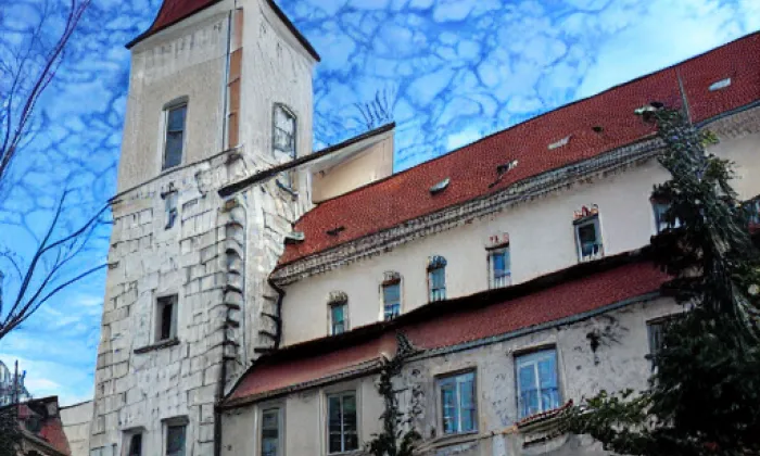 Kostel svatého Petra a Pavla (Horažďovice) – autumn