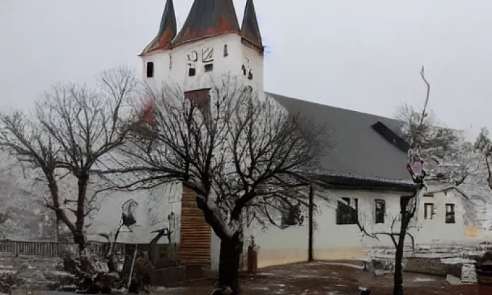 kostel svatého Petra a Pavla (Krajková) – spring