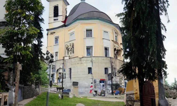 Kostel svatého Petra a Pavla (Slapy) – summer