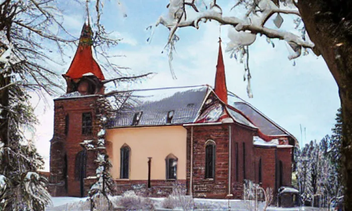 Kostel svatého Petra a Pavla (Tanvald) – winter