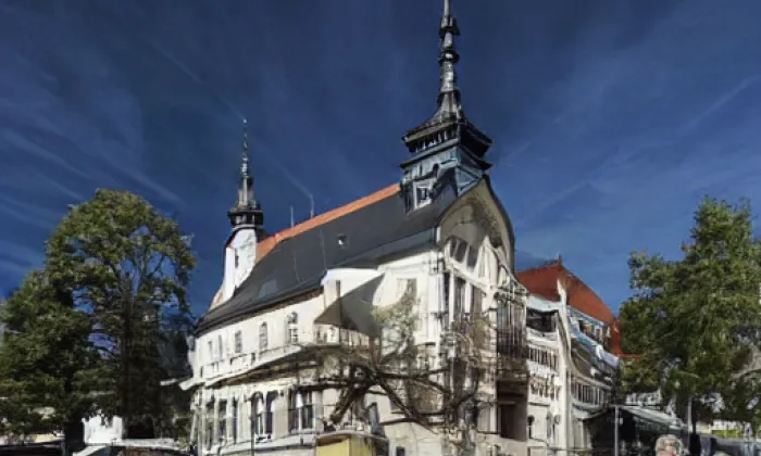 Kostel svatého Petra a Pavla (Vítkovice) – jaro