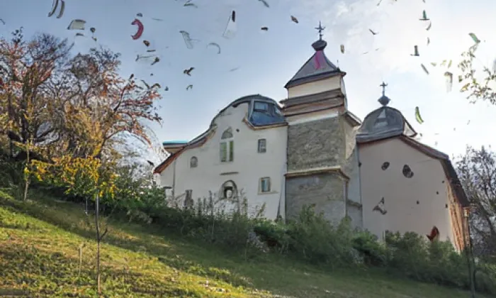Kostel svatého Stanislava (Sendražice) – autumn
