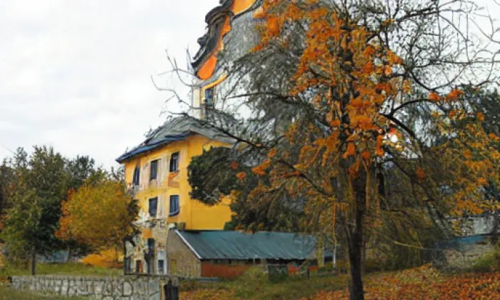 Kostel svatého Václava (Žitovlice) – autumn