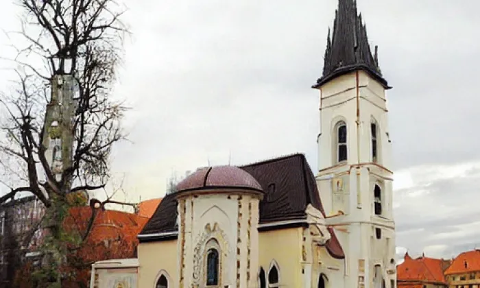 Kostel svatého Václava (Pečky) – noc