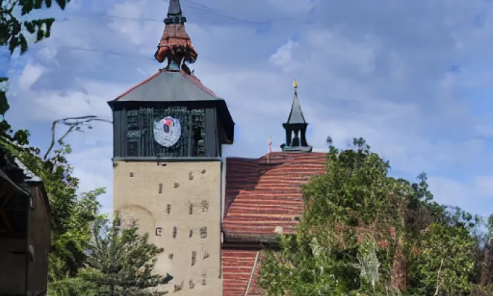 Kostel svatého Vavřince (Březina) – podzim