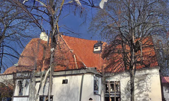 Kostel svatého Vavřince (Ledenice) – jaro