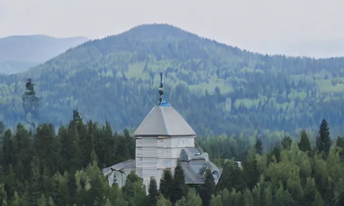 Kostel svatého Vavřince (Tatobity) – summer