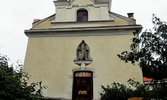 Kostel svatého Vojtěcha (Kruh) – léto