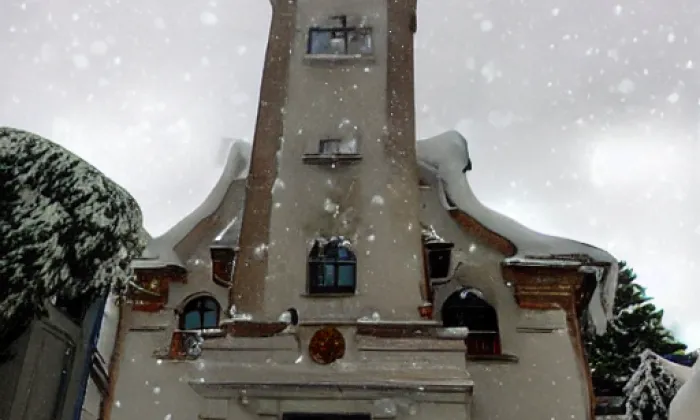 Kostel svatého Vojtěcha (Sluhy) – winter