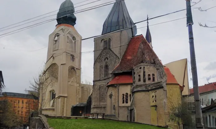 Kostel svatého Zikmunda (Sopotnice) – léto