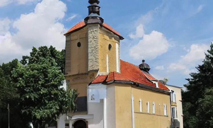 Kostel Všech svatých (Bratronice) – spring