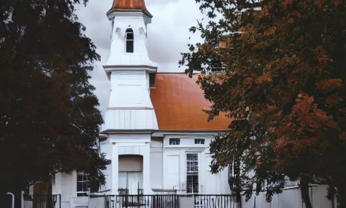 Kostel Všech svatých (Moravský Krumlov) – autumn