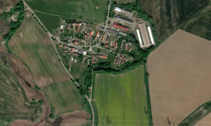 Kovárna (Labské Chrčice) – letecký pohled