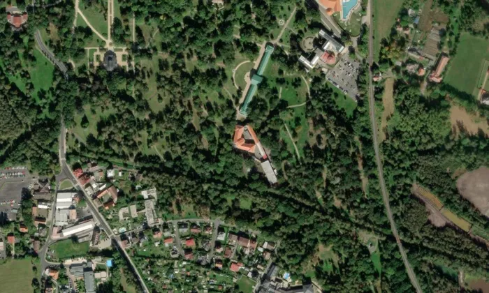 Lázně III. / Slatinné – letecký pohled