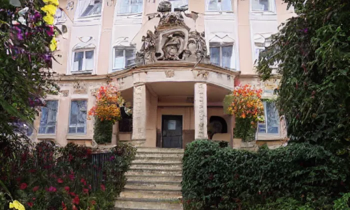 Letohrádek Bellarie – autumn