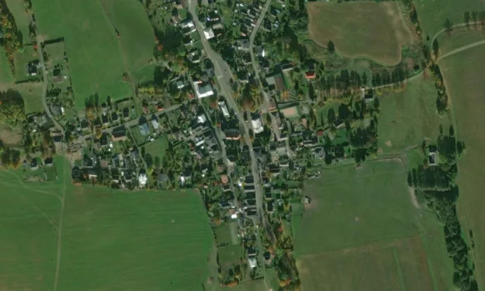 Městský dům (Andělská Hora, 1000141195) – letecký pohled