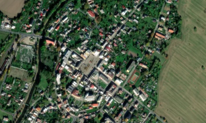 Městský dům (Vidnava, 1000139406) – letecký pohled
