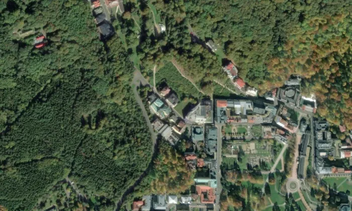 Městské divadlo Mariánské Lázně – letecký pohled