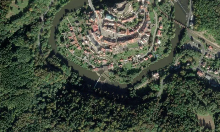 Městská dvorana – letecký pohled