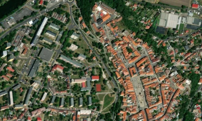 Městské opevnění v Žatci – letecký pohled