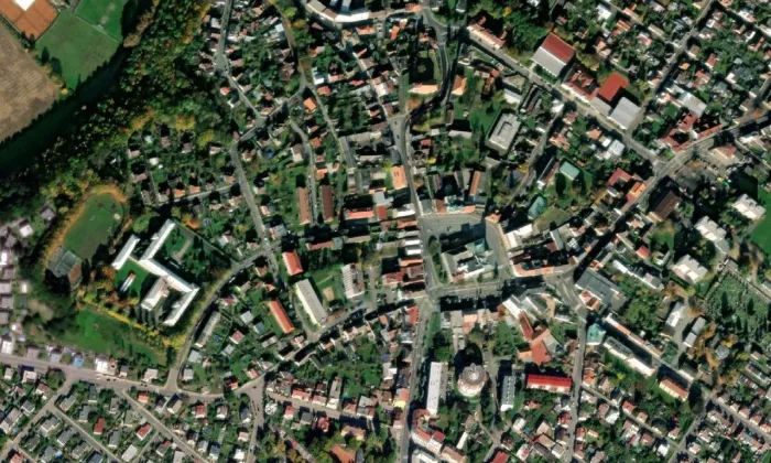 Mariánský sloup (Mnichovo Hradiště) – letecký pohled
