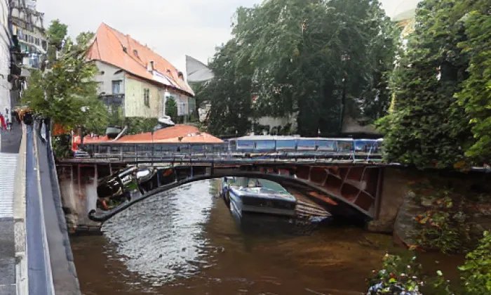 most na Slovanský ostrov – podzim