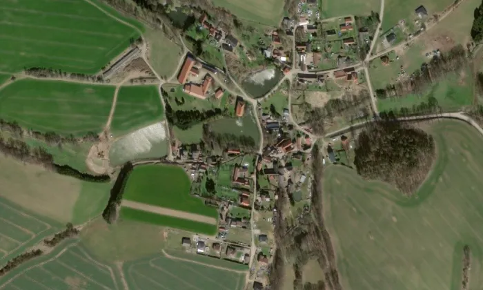 Nespery – letecký pohled