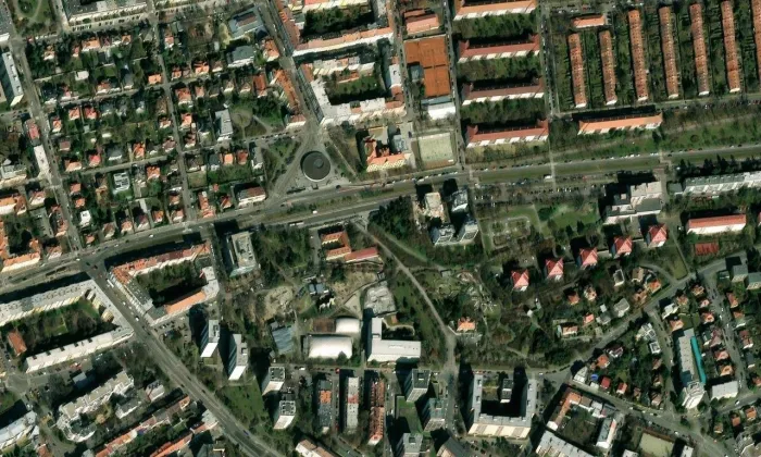 Nová strašnická škola – letecký pohled