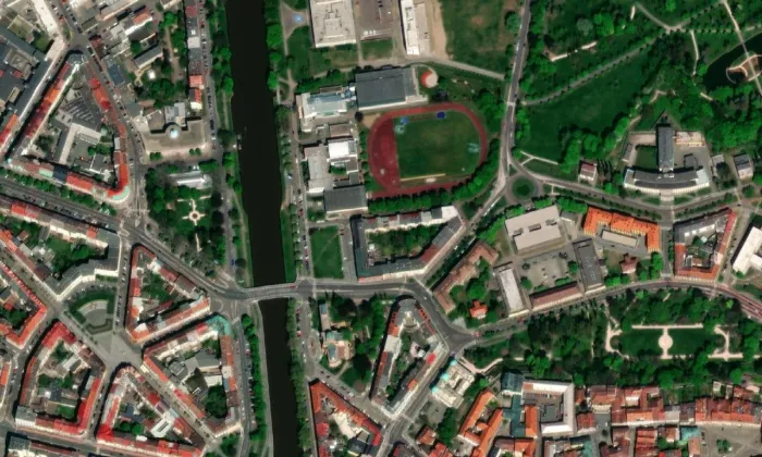 Okresní hospodářská záložna Hradec Králové – letecký pohled