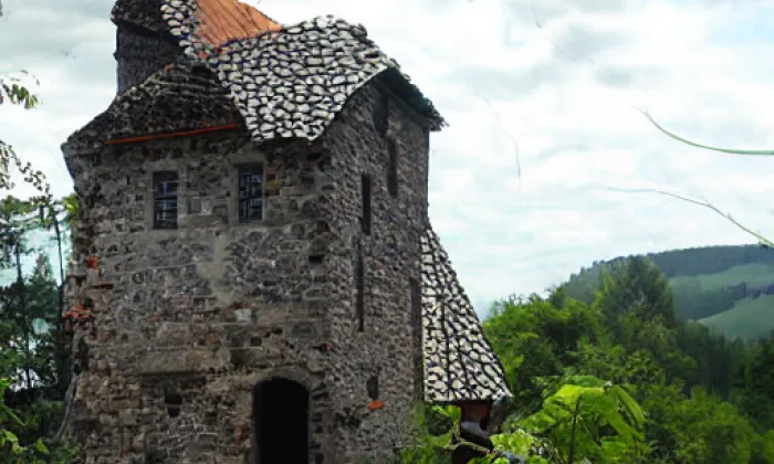 Ostrý (Františkov nad Ploučnicí) – jaro